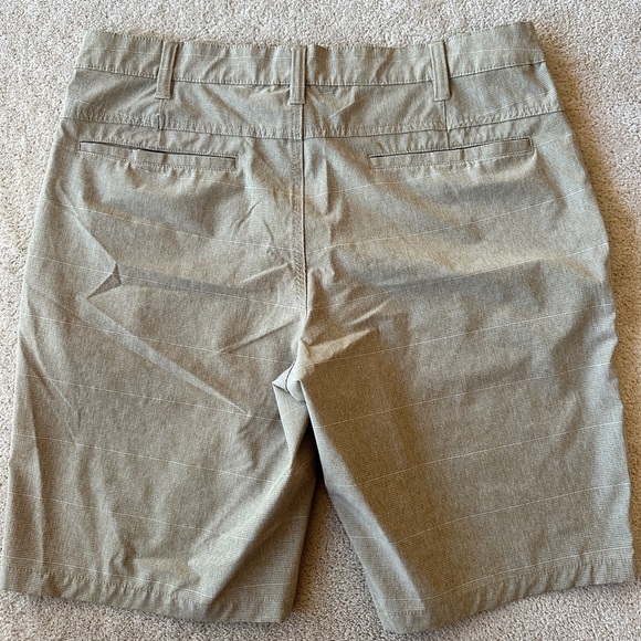 Ripzone stretchy shorts - Picture 2 of 4